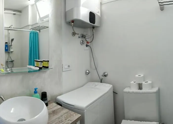 ヴィラ New Deluxe Sunny アデヘ