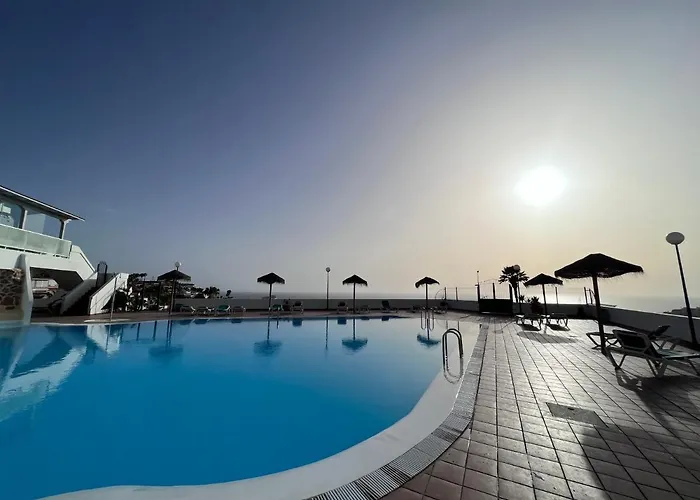 ヴィラ New Deluxe Sunny アデヘ