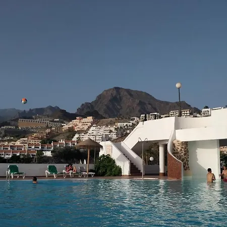 New Deluxe Sunny Вілла Адехе