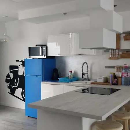 New Deluxe Sunny Адехе